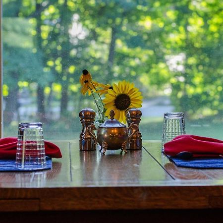 Heart Of The Village Bed & Breakfast In Shelburne Vt Экстерьер фото