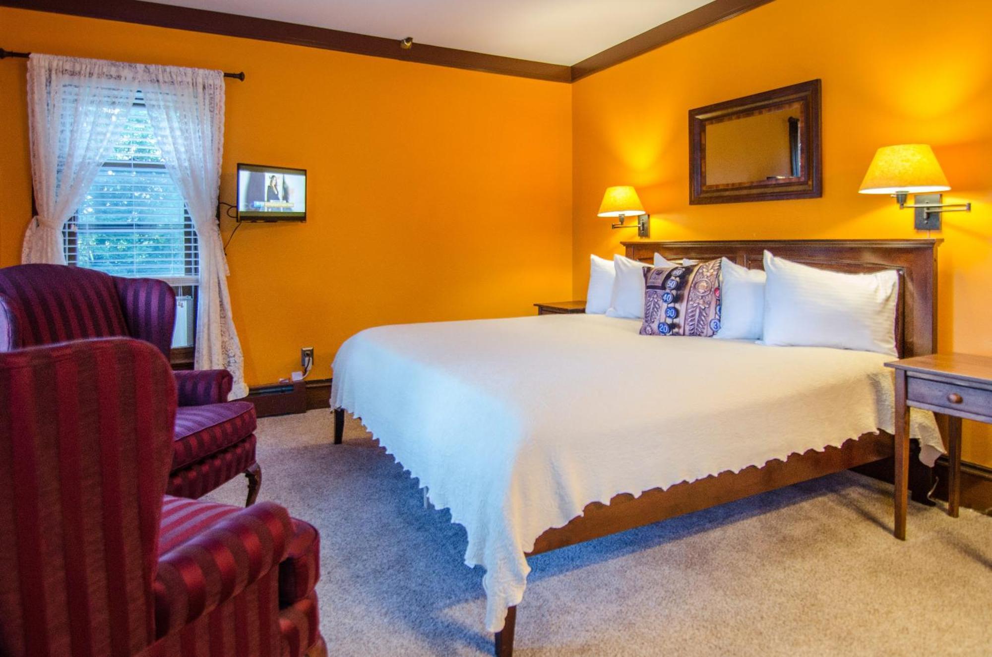 Heart Of The Village Bed & Breakfast In Shelburne Vt Номер фото