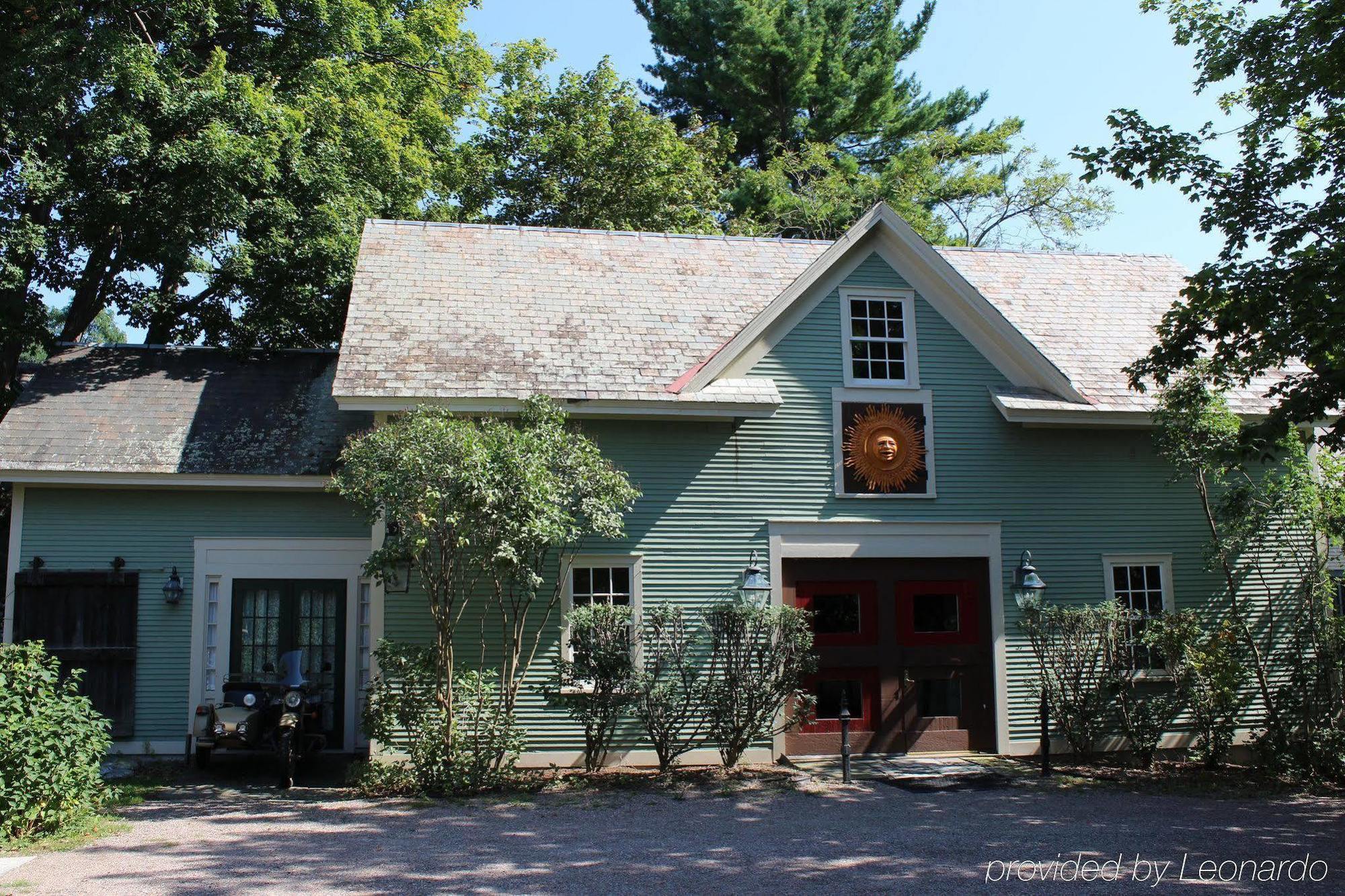 Heart Of The Village Bed & Breakfast In Shelburne Vt Экстерьер фото