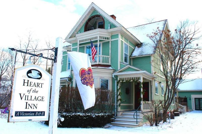 Heart Of The Village Bed & Breakfast In Shelburne Vt Экстерьер фото